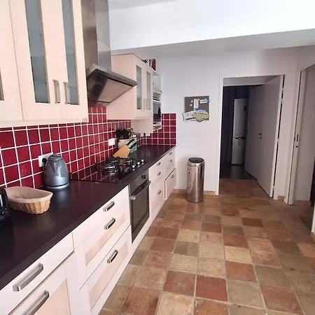 Villa Familiale 4 Ch. Avec Piscine, Les Issambres - Fr-1-768-114 *